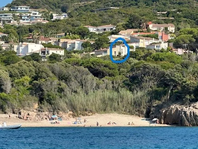 Canelli Sea View Ferienhaus